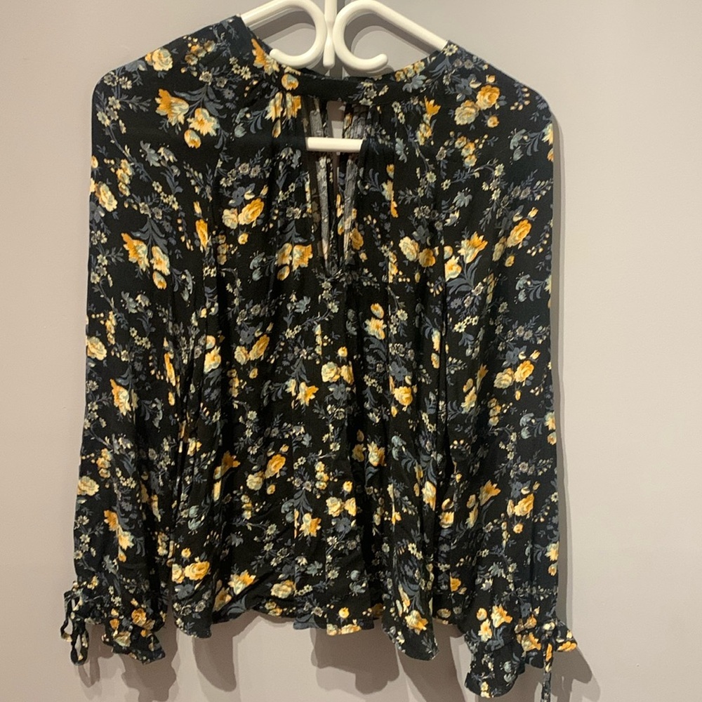 American Eagle Outfitters Floral Top